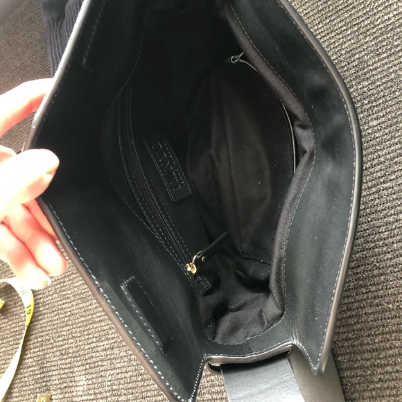 NEW Isaac Mizrahi Black Suede Daisy Detail Cross Body Bag - Picture 5 of 5